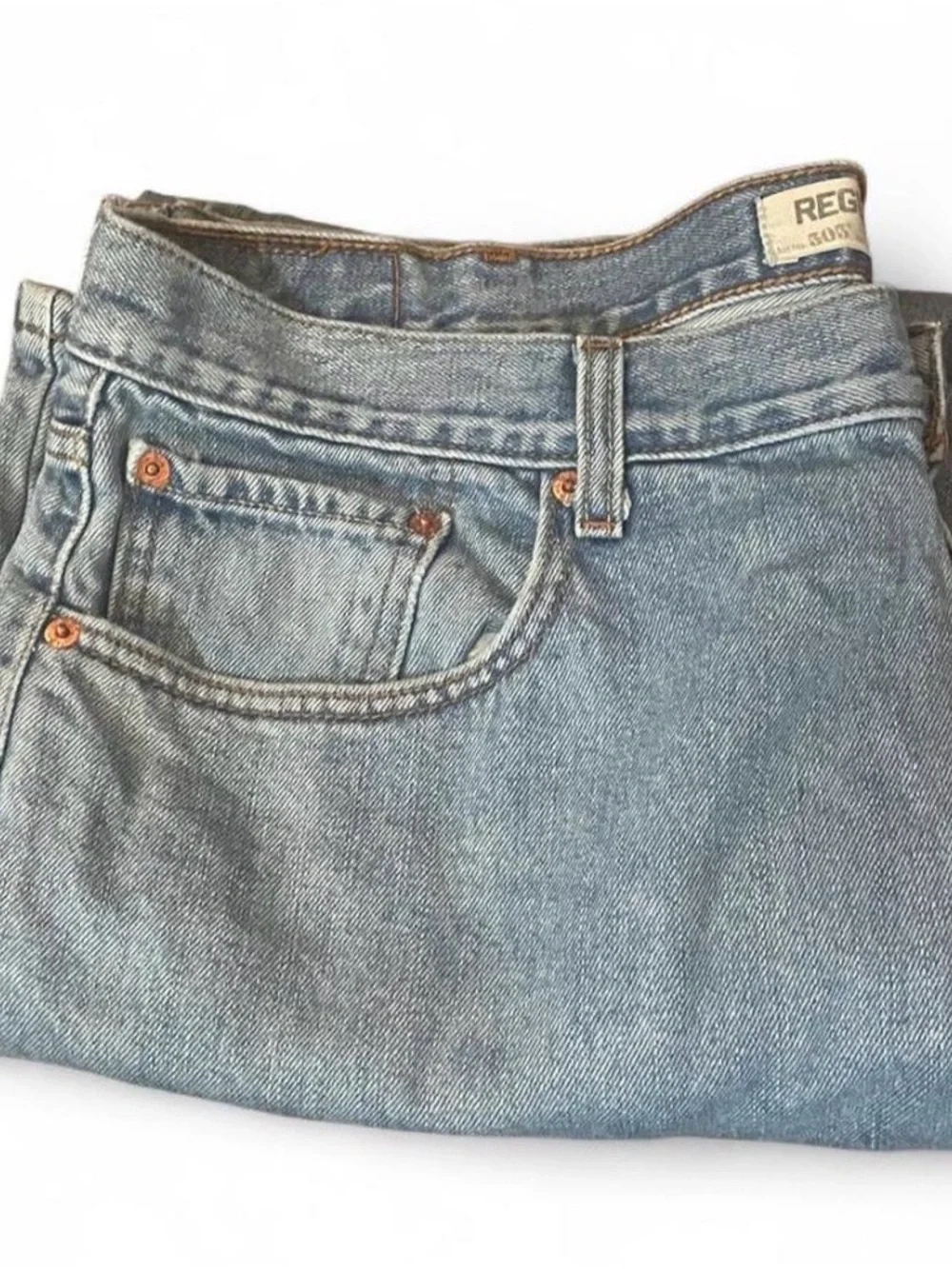 Levi’s 505 Men’s Regular Fit Straight Leg Jeans- Size 40x30- Light Wash BlueJean